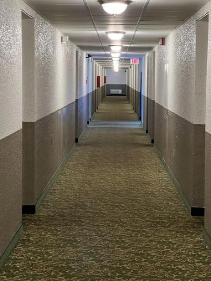 Posh Inn&Suites Wisconsin Rapids Eksteriør bilde